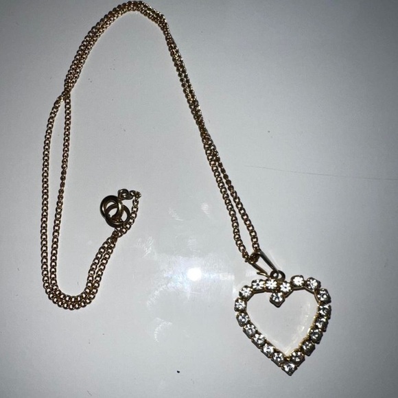 BUNDLE 6 ITEMS FOR 20$  🤯 INSANE DEAL 🤯 - Picture 4 of 4